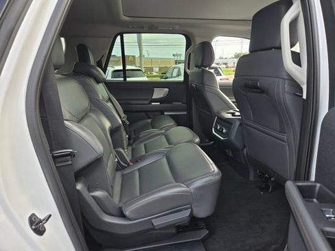 Used 2025 Ford Expedition Max Active AWD/4WD image 22