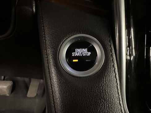 Used 2020 Cadillac Escalade ESV Luxury AWD/4WD image 31