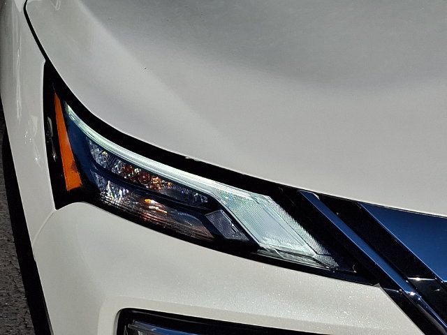 Used 2023 Nissan Rogue SV AWD/4WD image 9