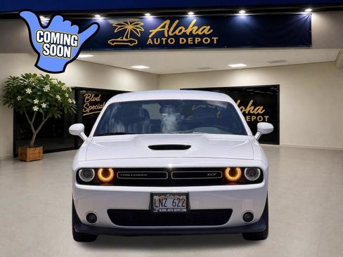 Used 2022 Dodge Challenger GT RWD image 7