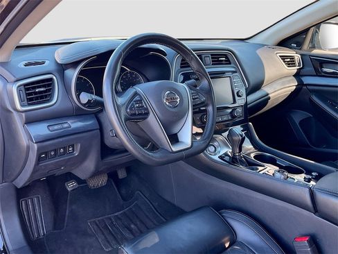 Used 2023 Nissan Maxima Platinum w/ Sport Mat Group image 9