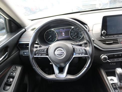 Used 2020 Nissan Altima 2.5 SR image 31