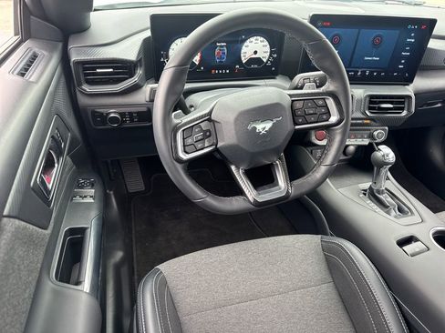 Used 2025 Ford Mustang GT RWD image 19