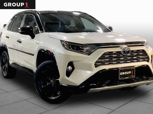 Certified 2021 Toyota RAV4 XSE AWD/4WD image 3