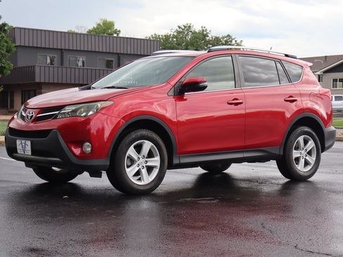 Used 2013 Toyota RAV4 XLE AWD/4WD image 11