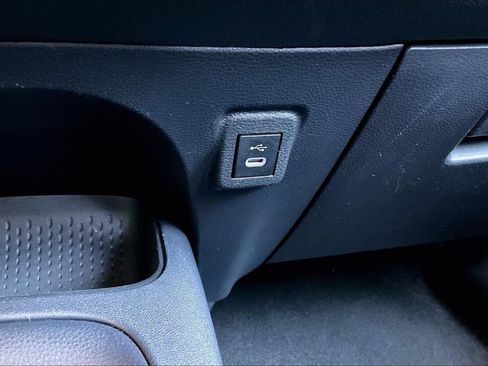 Used 2023 Toyota Corolla LE FWD image 33