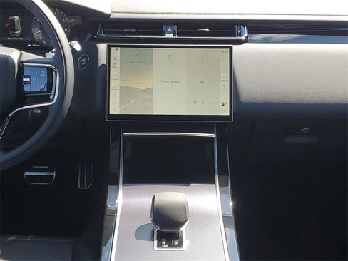 New 2026 Land Rover Range Rover Velar Dynamic SE image 27