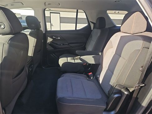 Certified 2020 Chevrolet Traverse LT w/ Driver Confidence II Package image 24