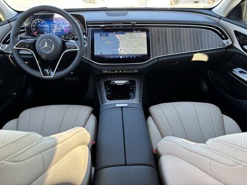 New 2026 Mercedes-Benz E 350 4MATIC Sedan image 21