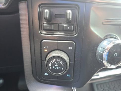 Used 2024 Ford F150 Platinum w/ Equipment Group 702A High AWD/4WD image 19