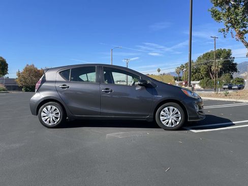 Used 2015 Toyota Prius C Four image 4