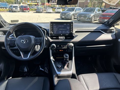 Used 2021 Toyota RAV4 XSE image 18