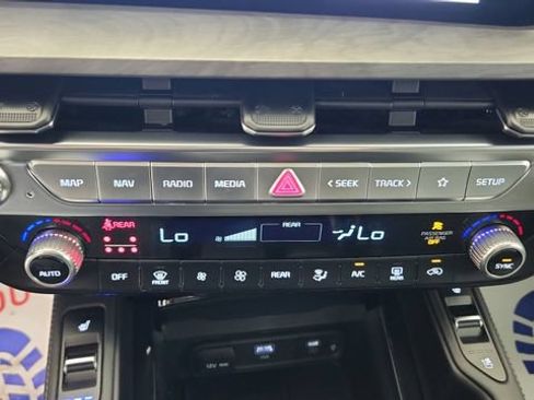Used 2024 Kia Telluride SX Prestige X-Line AWD/4WD image 19
