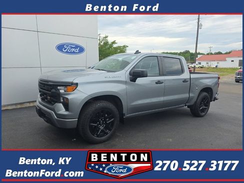 Used 2024 Chevrolet Silverado 1500 Custom AWD/4WD image 1