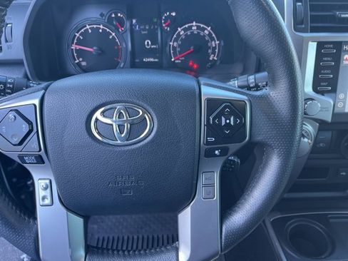 Used 2022 Toyota 4Runner SR5 Premium w/ Moonroof Package image 20
