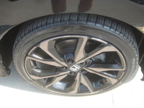 Used 2020 Honda Civic Sport image 9
