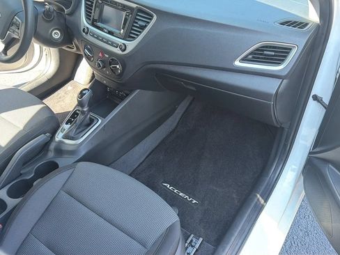 Used 2020 Hyundai Accent SE FWD image 13