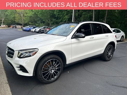 Used 2019 Mercedes-Benz GLC 300 4MATIC image 3