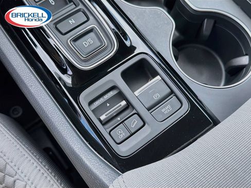 Certified 2023 Honda Pilot LX image 31