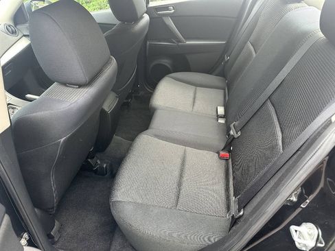 Used 2013 MAZDA MAZDA3 i Sport FWD image 9