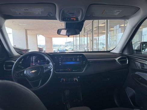 Used 2025 Chevrolet TrailBlazer LT image 36