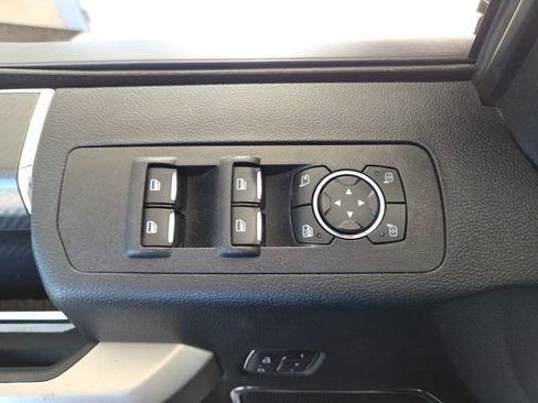 Used 2019 Ford F150 Lariat w/ Equipment Group 502A Luxury AWD/4WD image 46