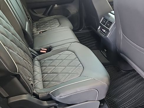 New 2026 Volkswagen Atlas SEL Premium R-Line AWD/4WD image 17