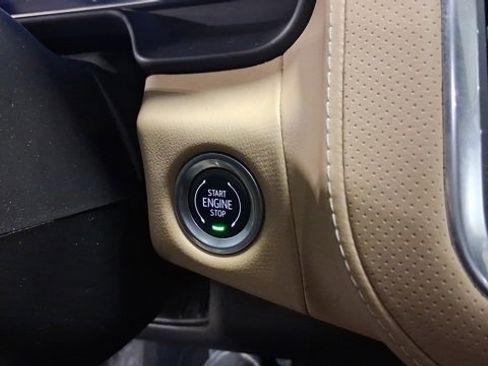 Used 2024 Chevrolet Tahoe Premier image 33