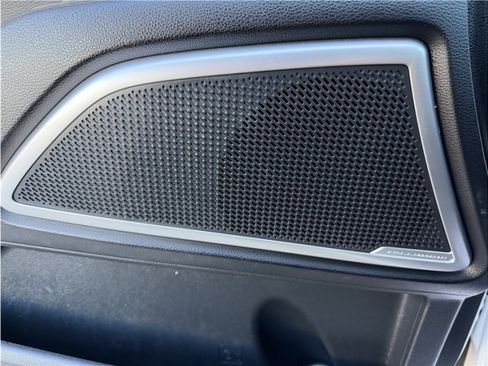 Used 2022 Kia Telluride EX w/ EX Premium Package FWD image 17