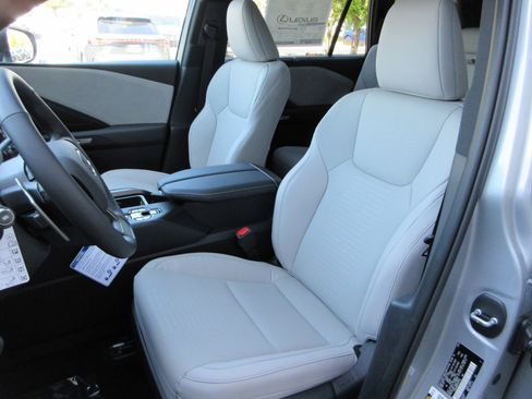 New 2026 Lexus TX 350 AWD image 32