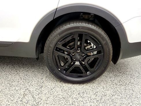 Used 2025 Kia Telluride EX X-Line AWD/4WD image 9