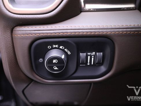 New 2026 RAM 2500 Limited image 16