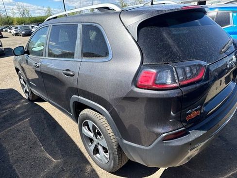 Used 2019 Jeep Cherokee Limited AWD/4WD image 8
