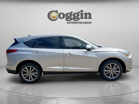 Used 2023 Acura RDX AWD w/ Technology Package image 6