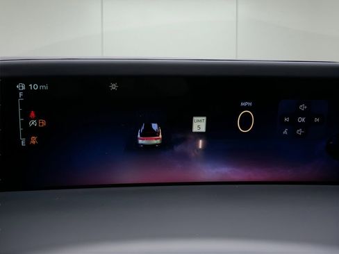 Used 2024 Lincoln Nautilus Premier w/ Equipment Group 102A image 17