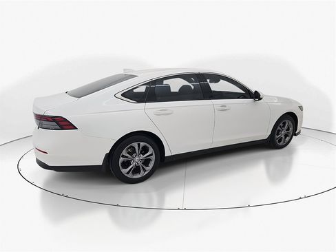 Certified 2024 Honda Accord EX image 5