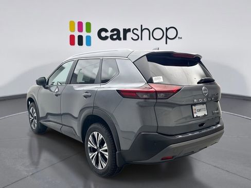 Used 2023 Nissan Rogue SV AWD/4WD image 3