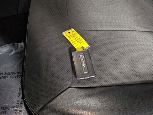 Used 2023 Jeep Grand Cherokee Altitude image 34