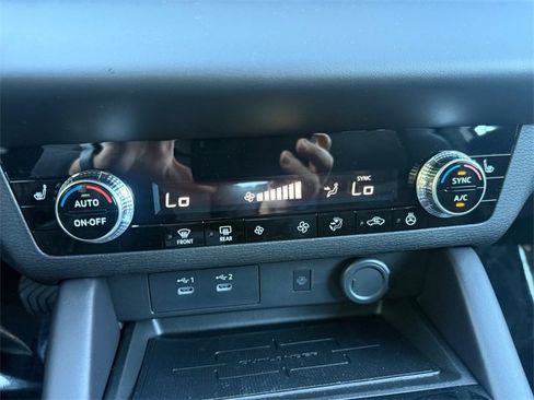 New 2026 Mitsubishi Outlander SE image 20