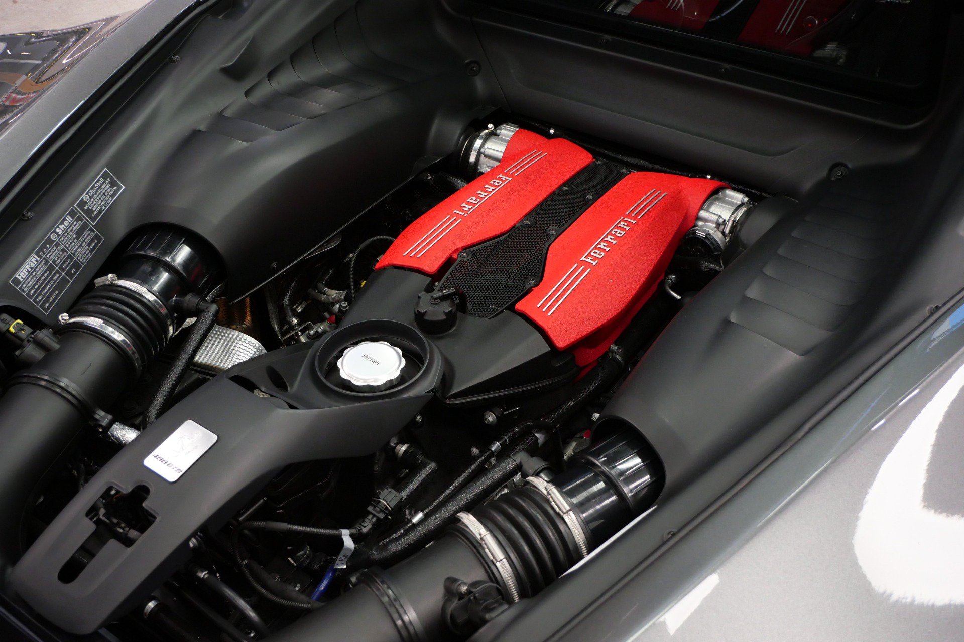 Used 2019 Ferrari 488 GTB RWD image 50