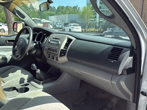 Used 2006 Toyota Tacoma 4x4 Access Cab V6 image 17