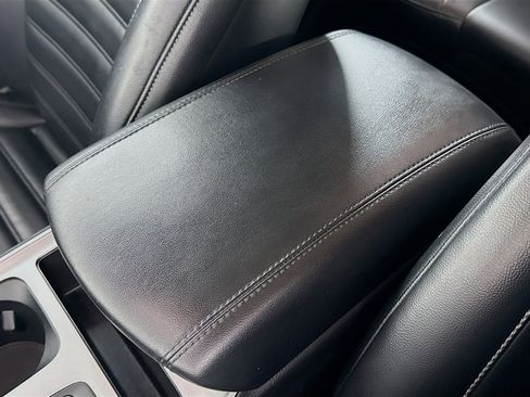 Used 2023 Ford Edge SEL image 18