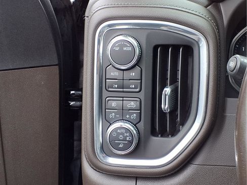 Used 2021 GMC Sierra 2500 Denali image 17