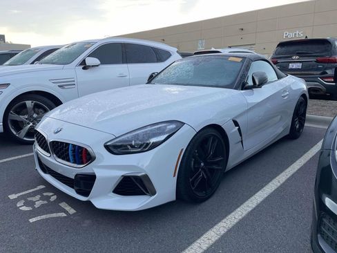 Used 2020 BMW Z4 M40i w/ Executive Package image 2