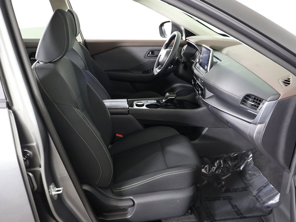 Used 2023 Nissan Rogue S AWD/4WD image 28