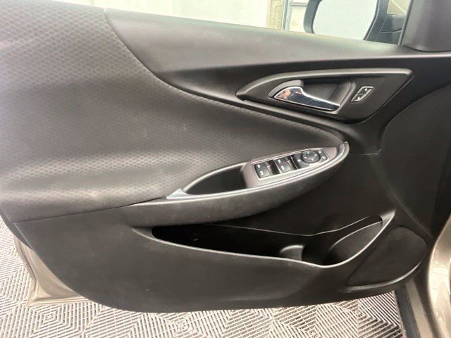 Used 2020 Chevrolet Malibu LT FWD image 13