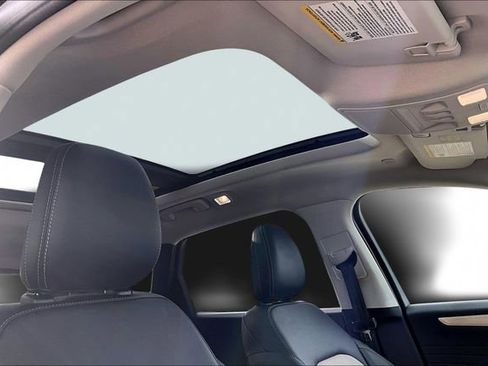 Used 2022 Ford Escape Titanium w/ Titanium Elite Package image 27