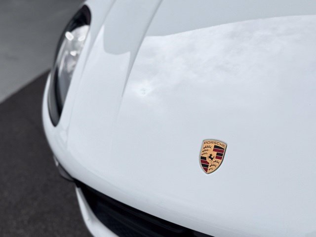 Certified 2023 Porsche Macan AWD/4WD image 38
