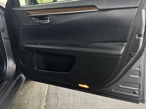 Used 2013 Lexus ES 350 image 33