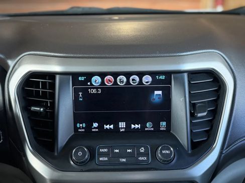Used 2017 GMC Acadia Denali w/ Technology Package AWD/4WD image 31